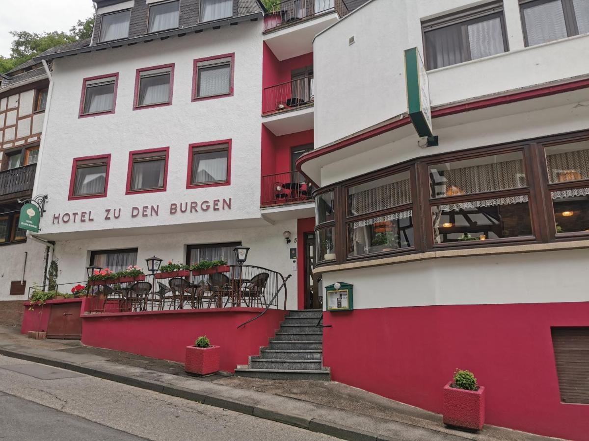 Hotel Zu Den Burgen คัมพ์-บอร์นโฮเฟน ภายนอก รูปภาพ